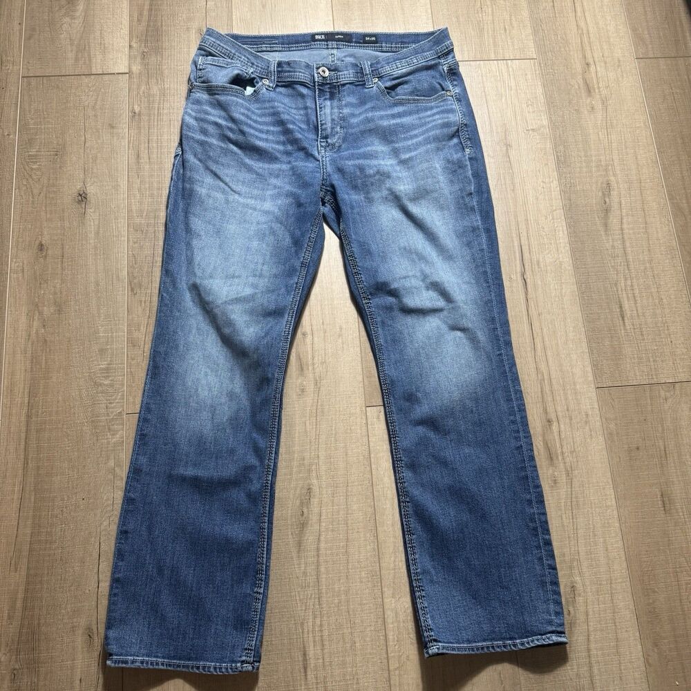 BKE Buckle Men’s 34x30 Derek Denim Straight Jeans Blue Medium Wash Y2K Stretch